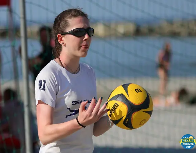 BEACH VOLLEY