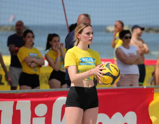 BEACH VOLLEY