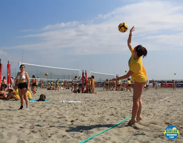 BEACH VOLLEY