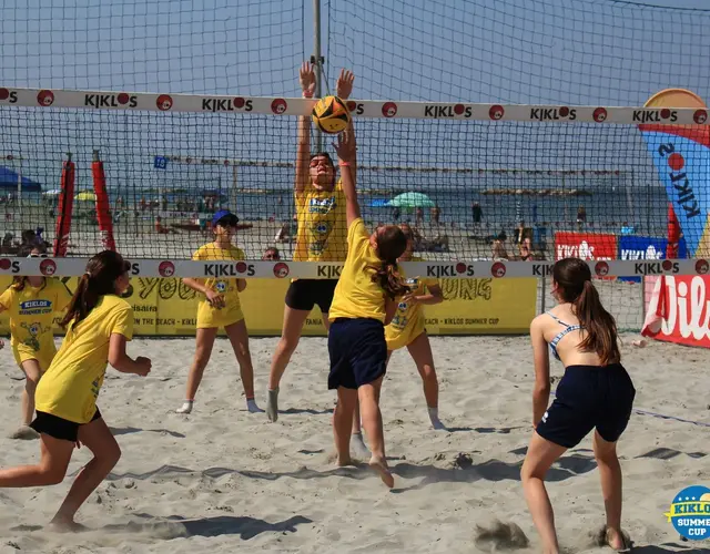 BEACH VOLLEY