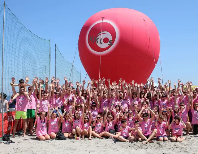 BEACH VOLLEY