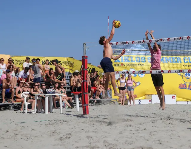 BEACH VOLLEY