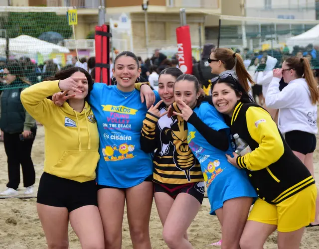 23° YOUNG VOLLEY ON THE BEACH