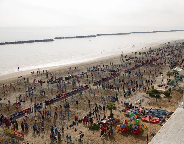 23° YOUNG VOLLEY ON THE BEACH